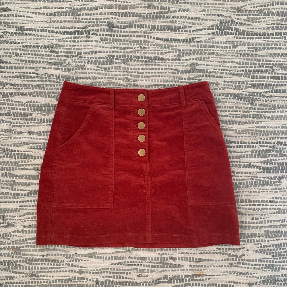 rusty red corduroy button up skirt ! forever 21